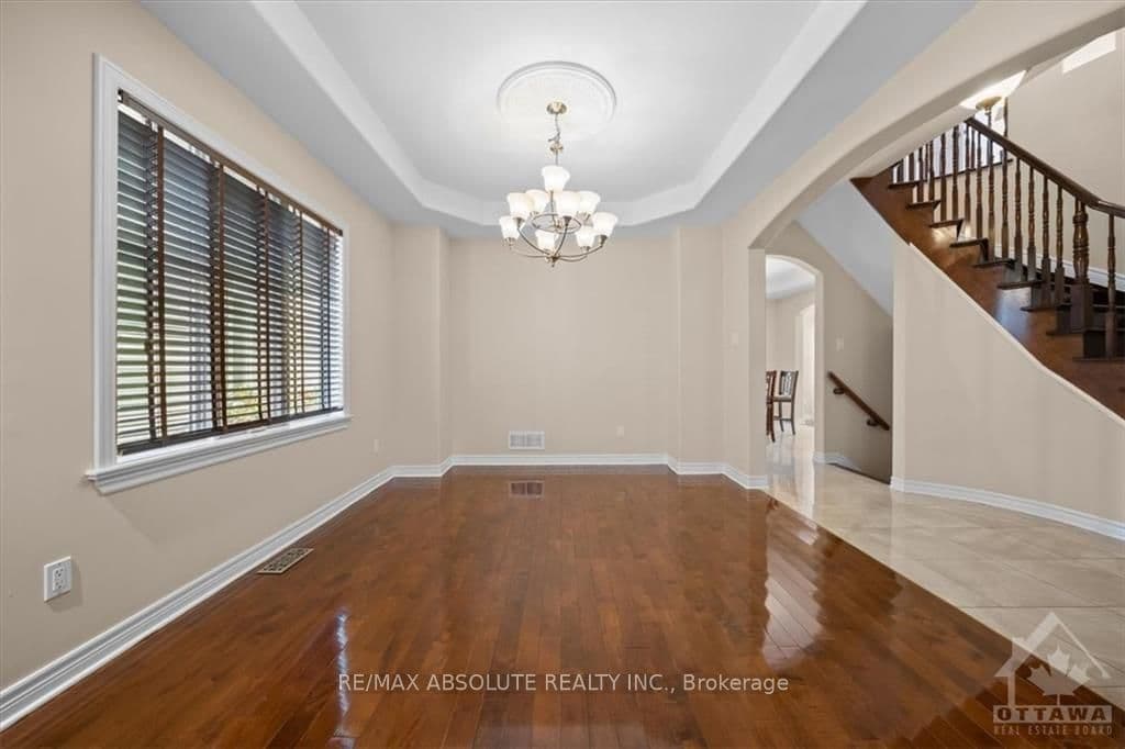 33 HARTSMERE Drive photo 10