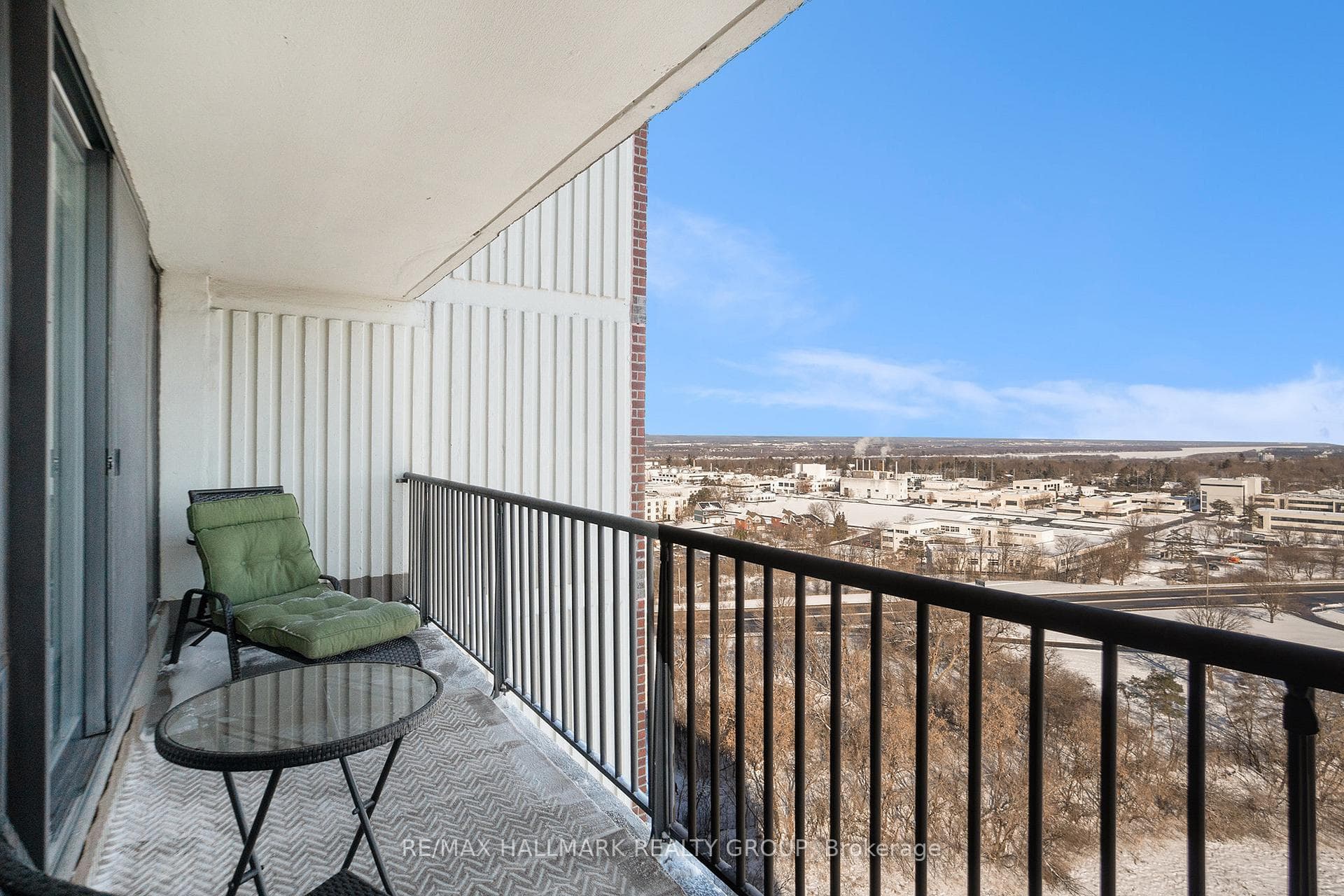 665 Bathgate Drive Unit 1809 photo 17