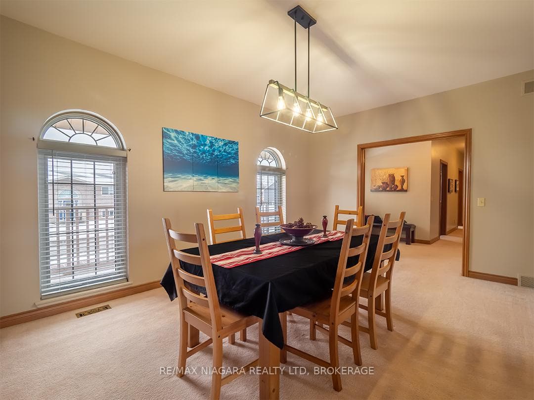275 Knoll Street photo 7