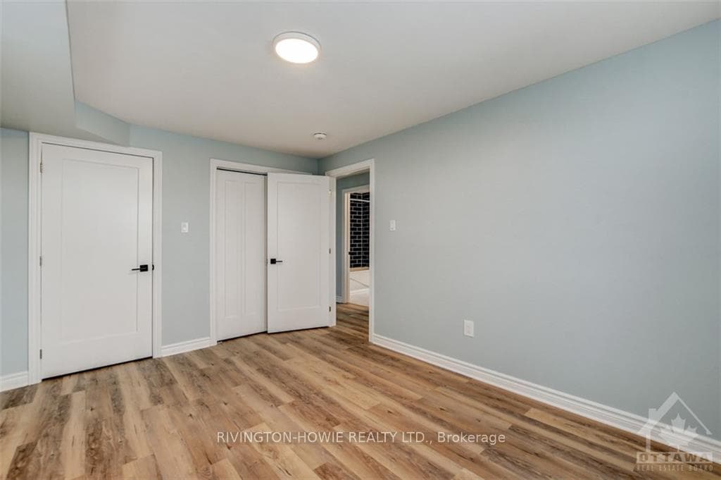 413 DONALD B MUNRO Drive photo 17