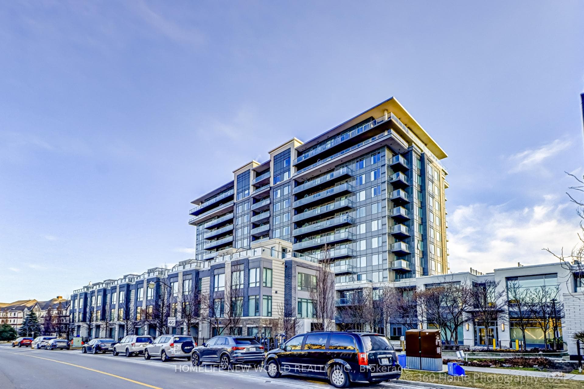 325 South Park Road Unit 719 photo 2