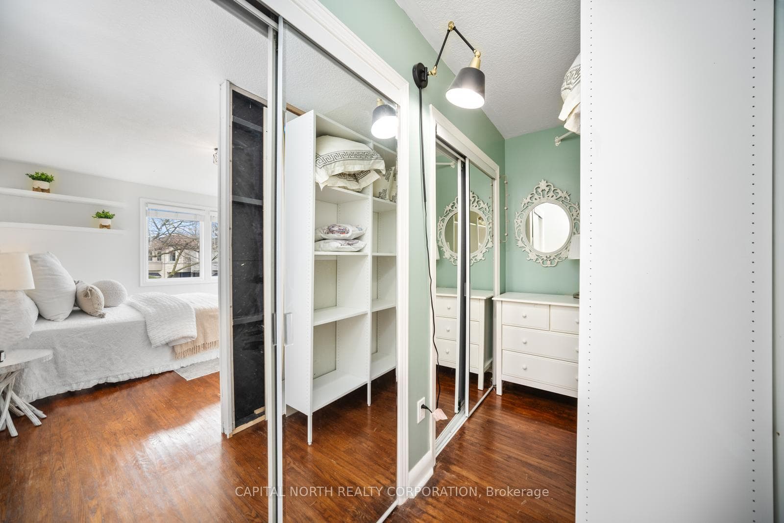 142 McIntosh Street photo 24