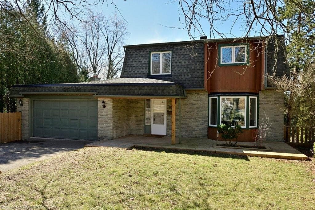 69 BISHOP Court photo 3