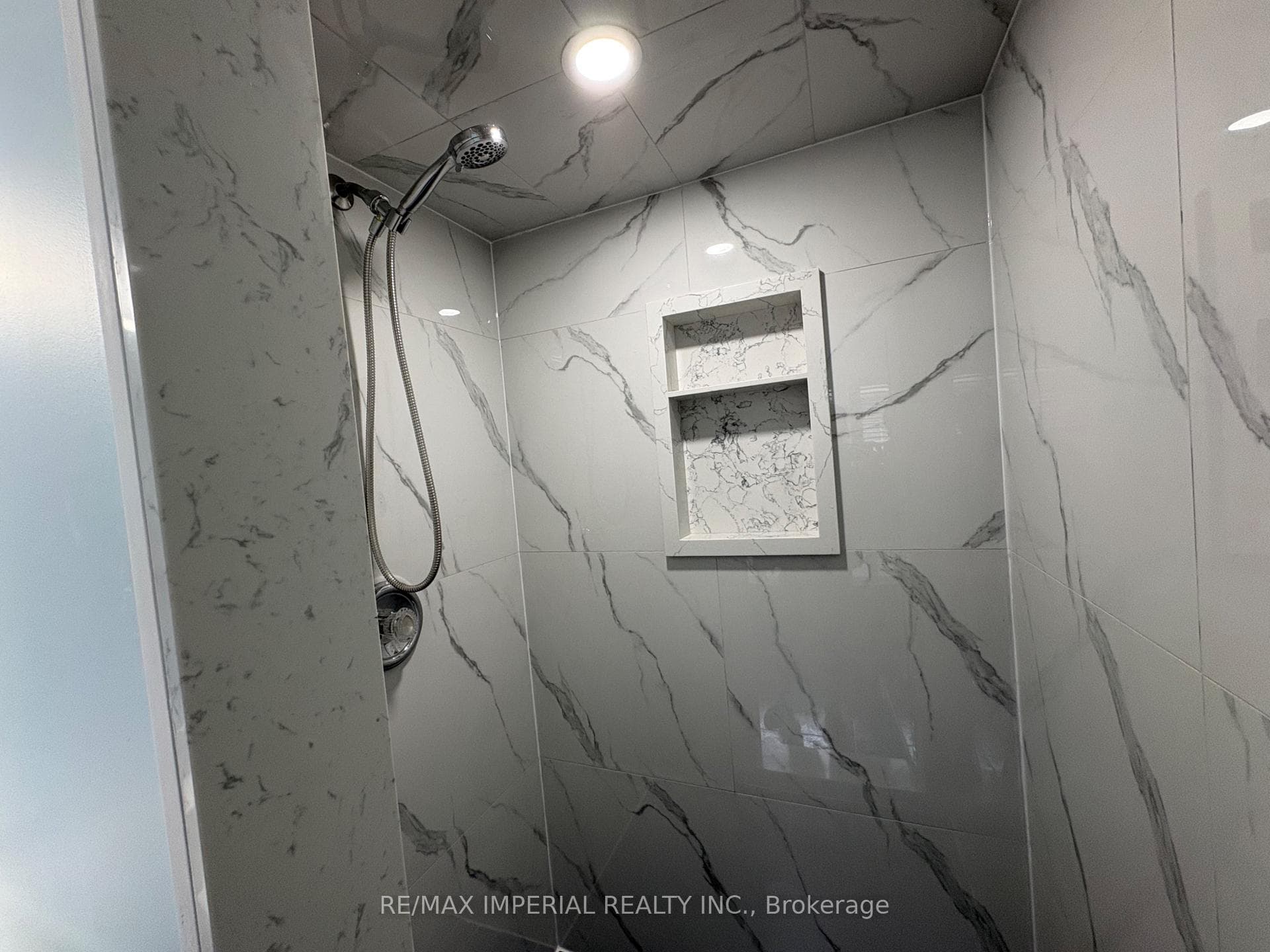 103 Ferdinand Avenue photo 45