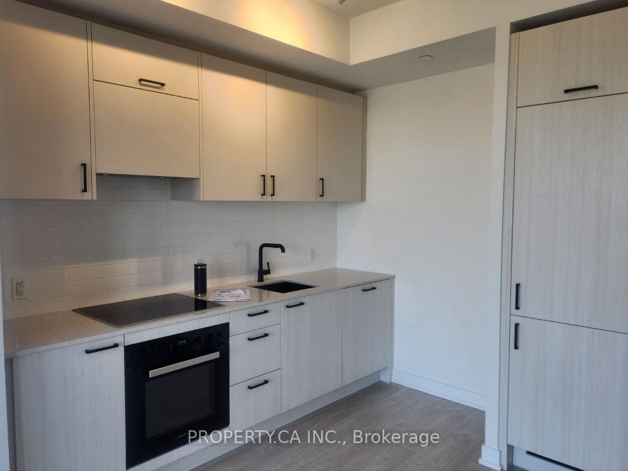 1 Quarrington Lane Unit 518 photo 3