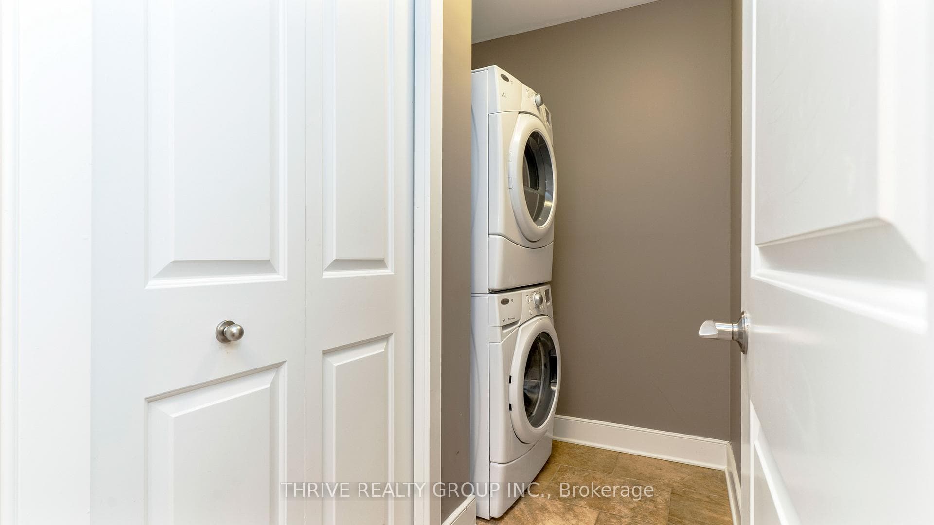 340 Sugarcreek Trail Unit 105 photo 24