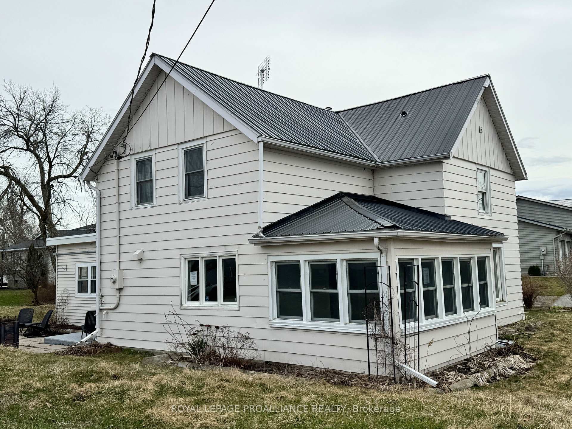51 Reddick Street photo 1