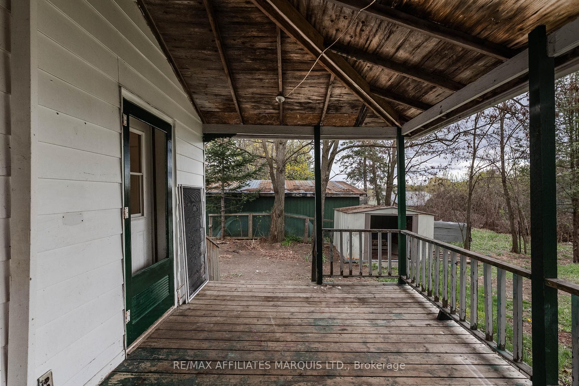 21910 Seguin Mill Street photo 9