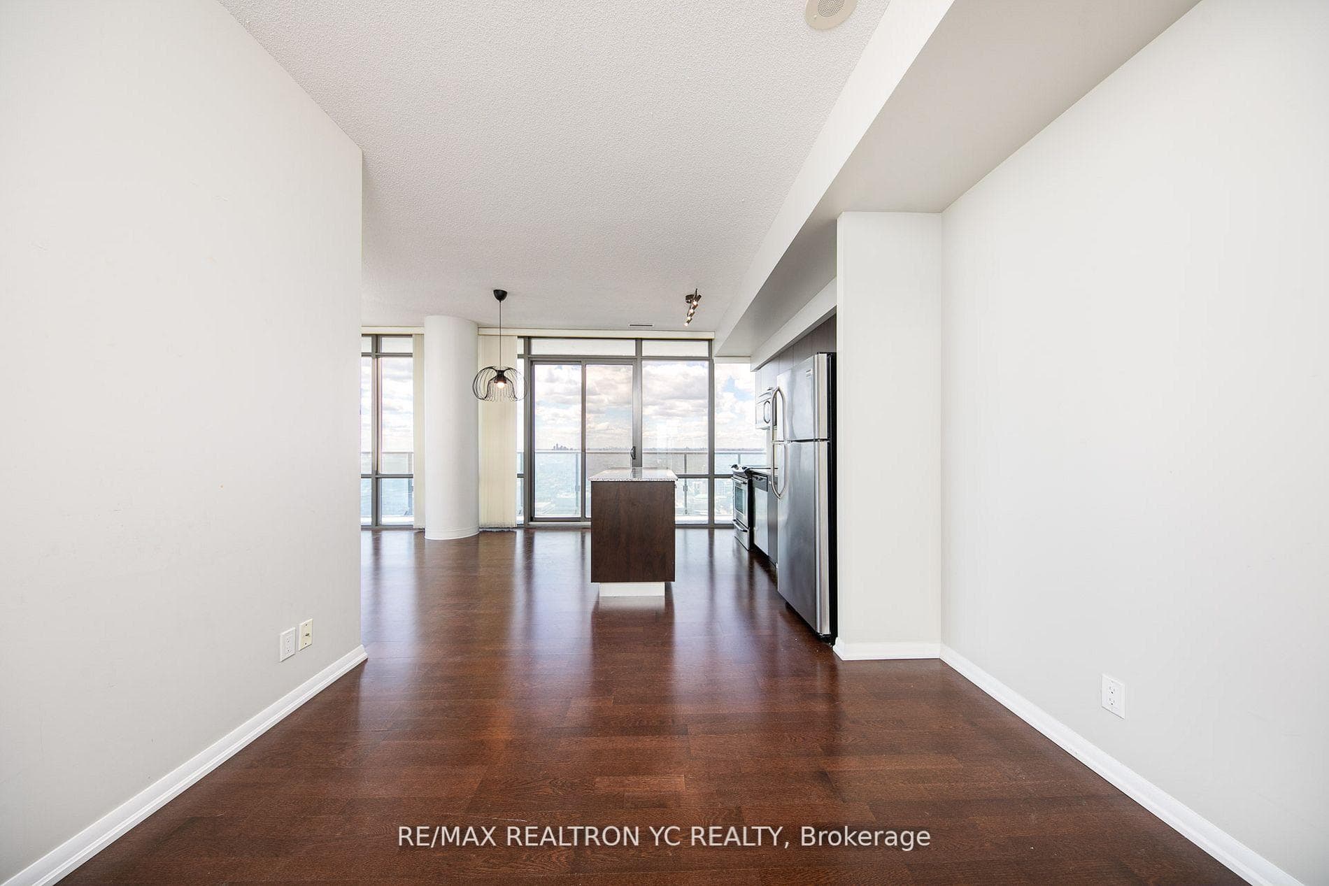832 Bay Street Unit 3510 photo 5