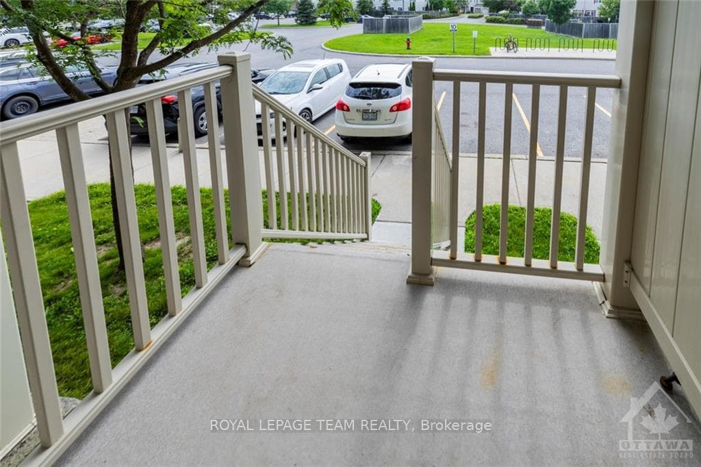 2557 LONGFIELDS Drive photo 26