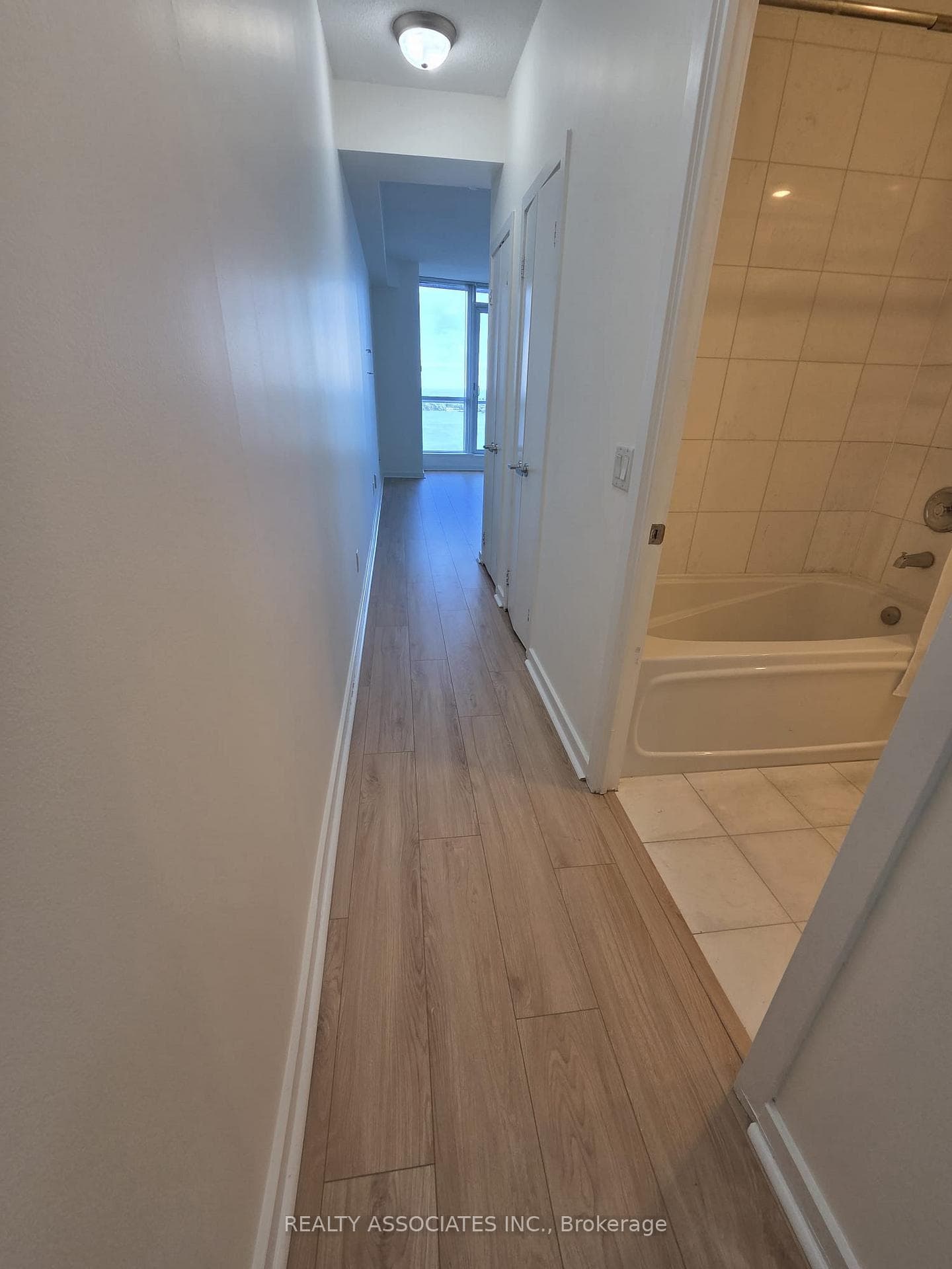 8 York` Street Unit 2708 photo 9
