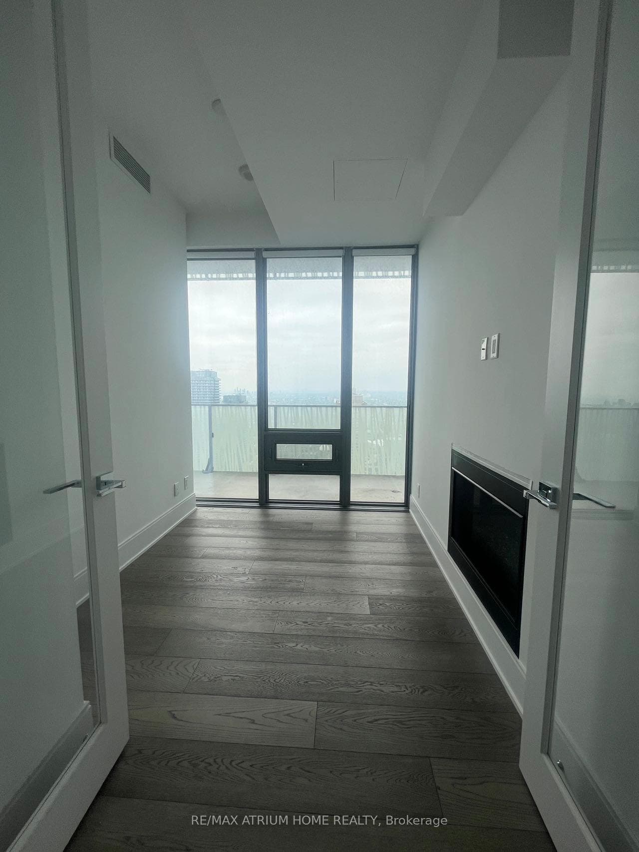 42 Charles Street Unit Ph5305 photo 7
