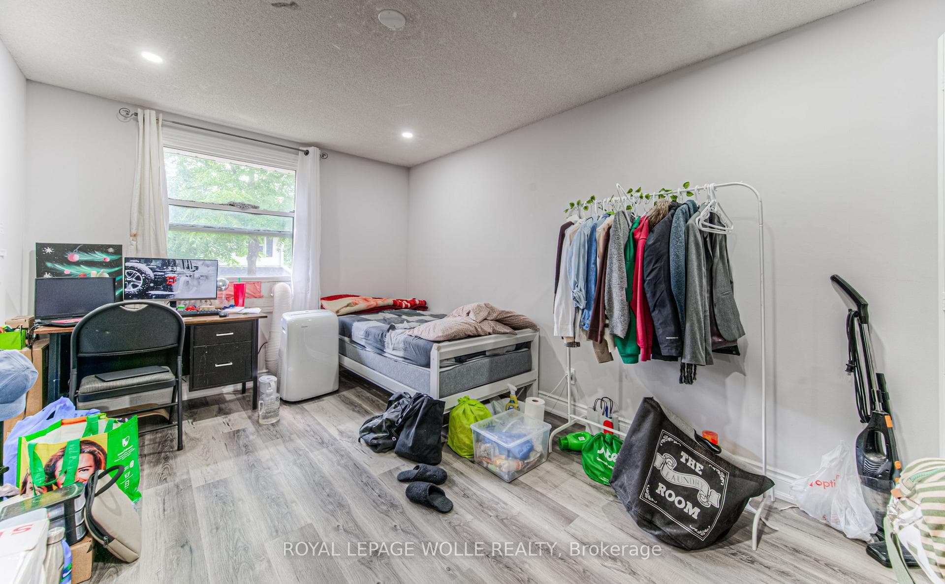 429 Keats Way Unit 3 photo 17