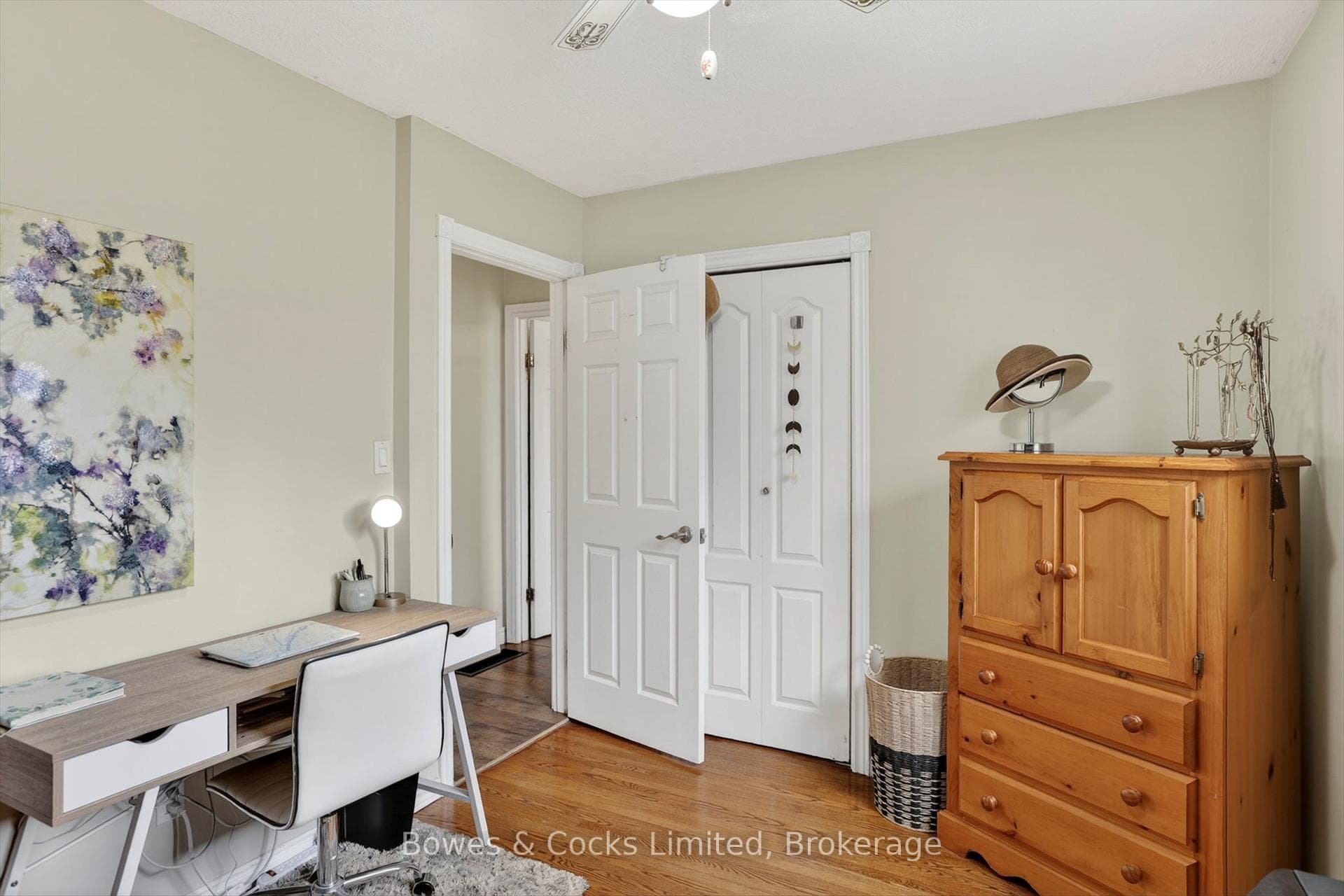 832 Cameron Street photo 23