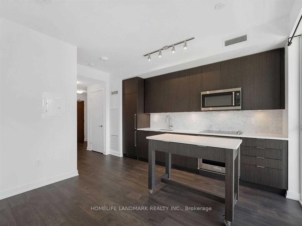 38 Iannuzzi Street Unit 1603 photo 7