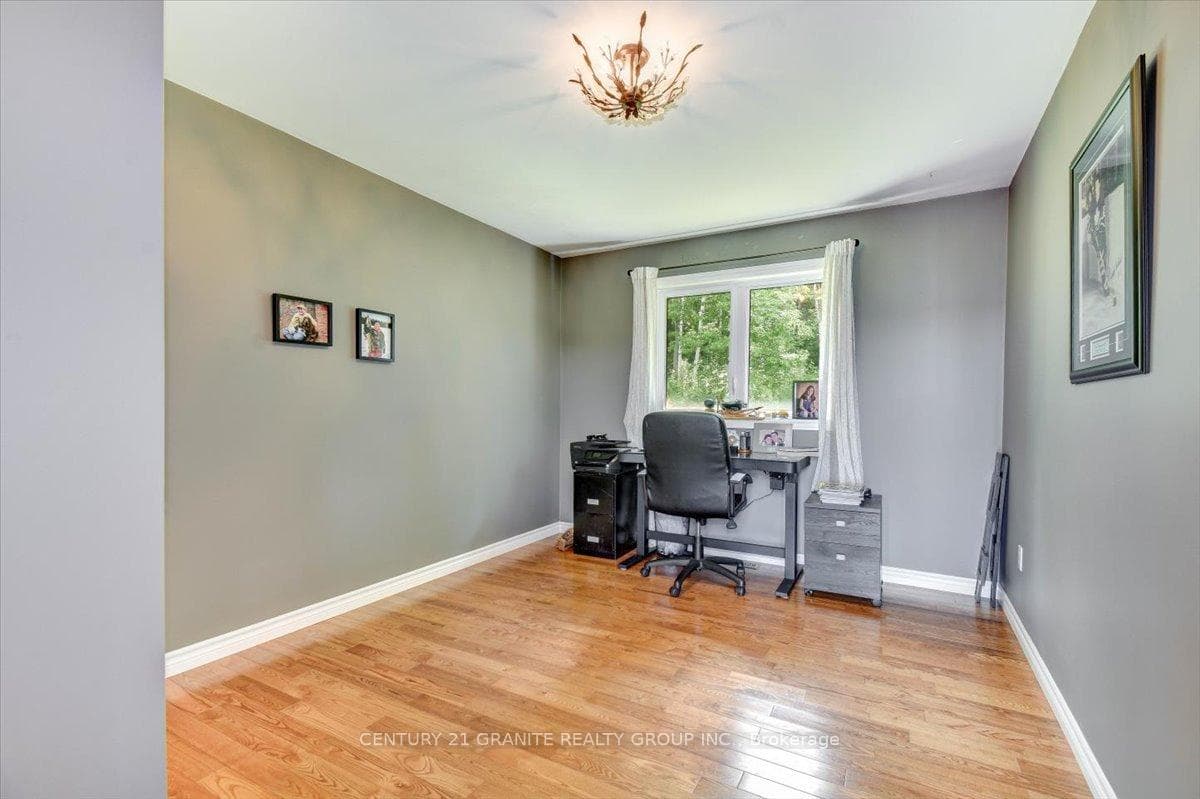 639 Brethour Road photo 17