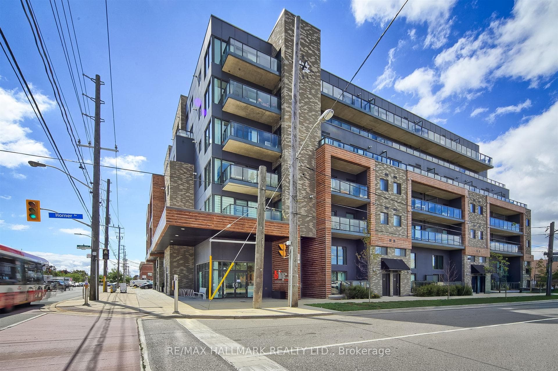 408 Browns Line Unit 208 photo 1