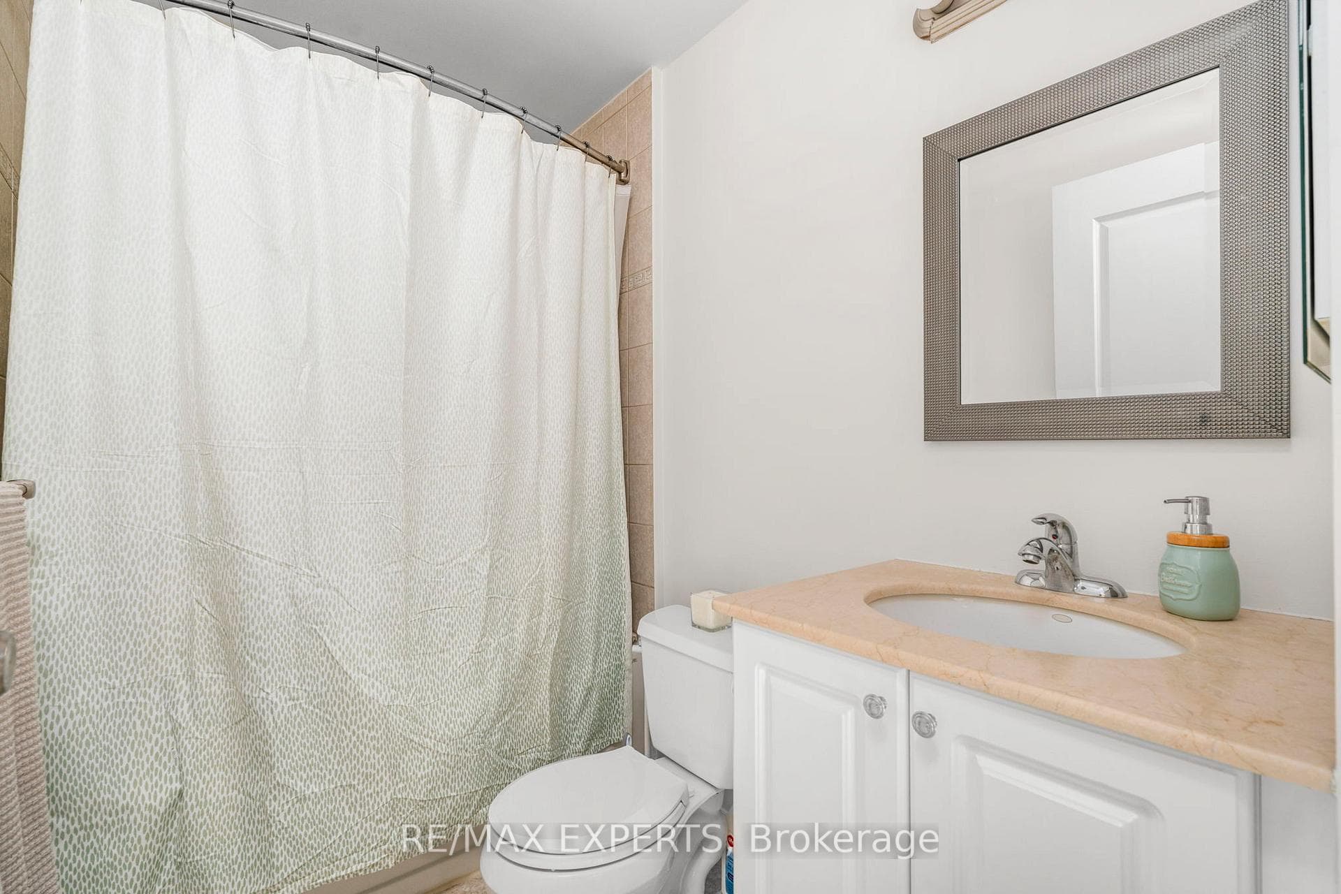 9225 Jane Street Unit 515 photo 20