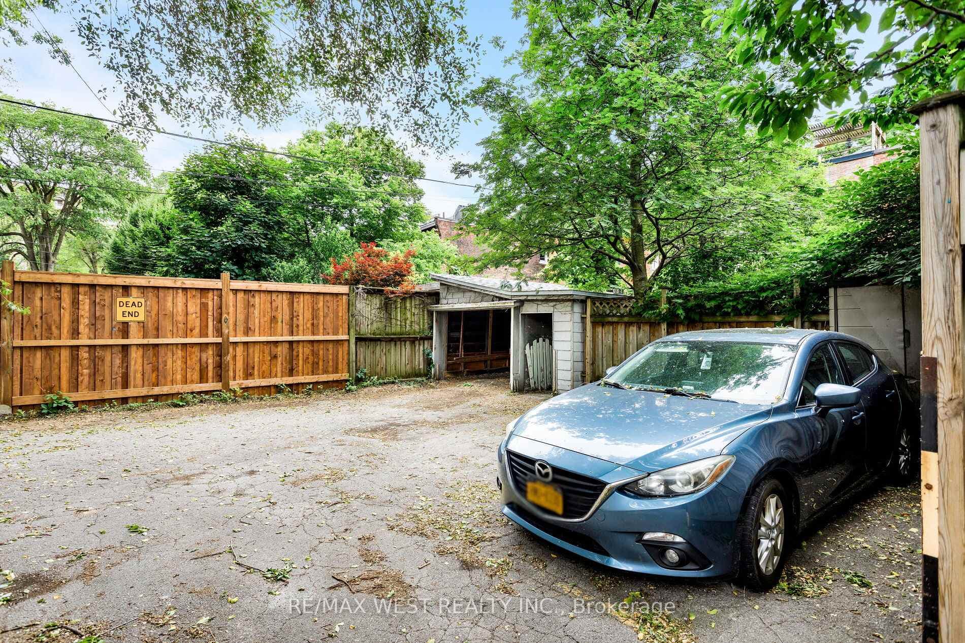 39 Melbourne Avenue photo 41