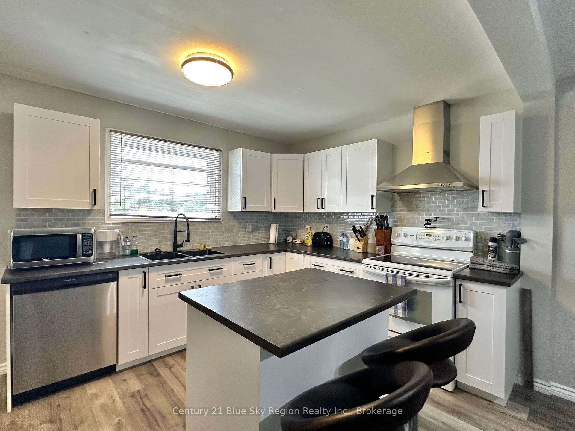 131 6th Street photo 15