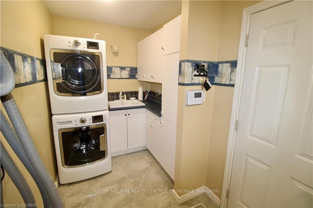 290 2ND Avenue photo 26