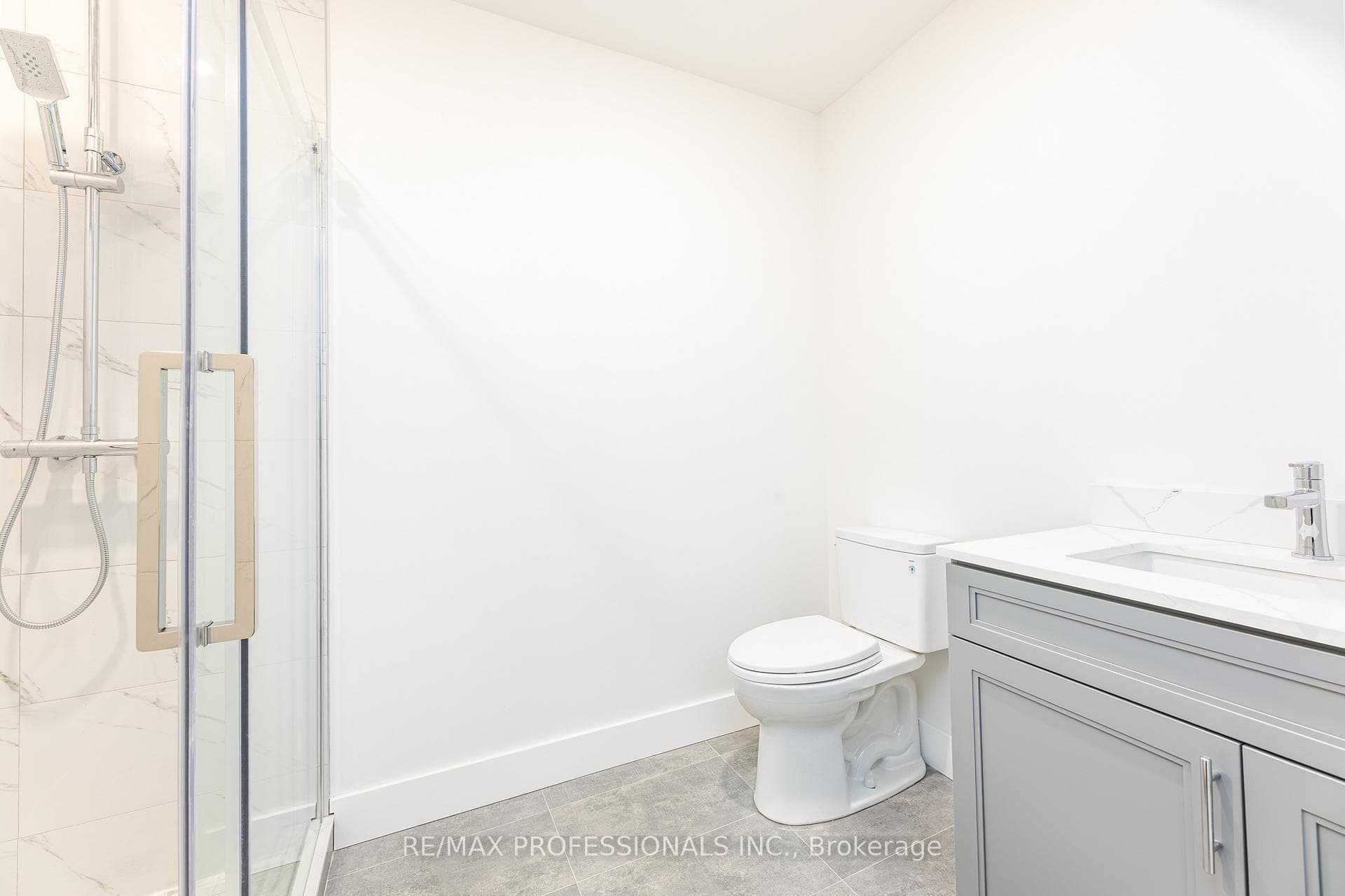 130 Jane Street Unit A photo 8