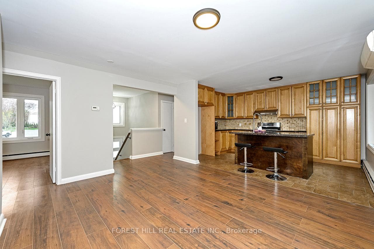 135 Ashbrook Court Unit Main photo 10