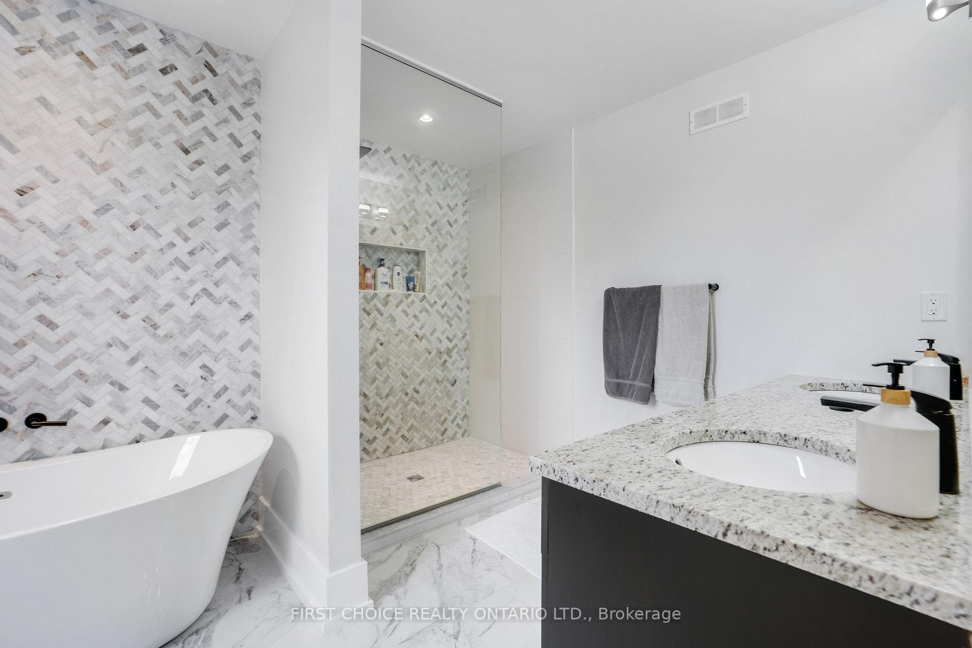 38 Withrow Avenue photo 22