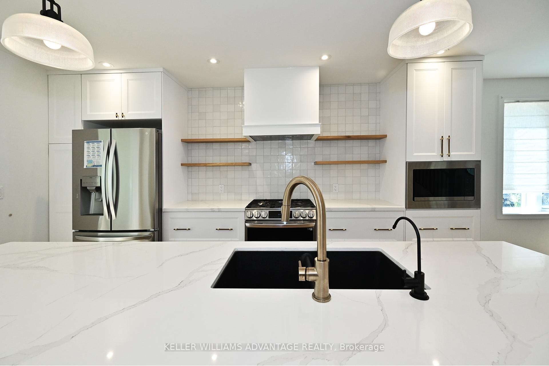 Modern farmhouse style