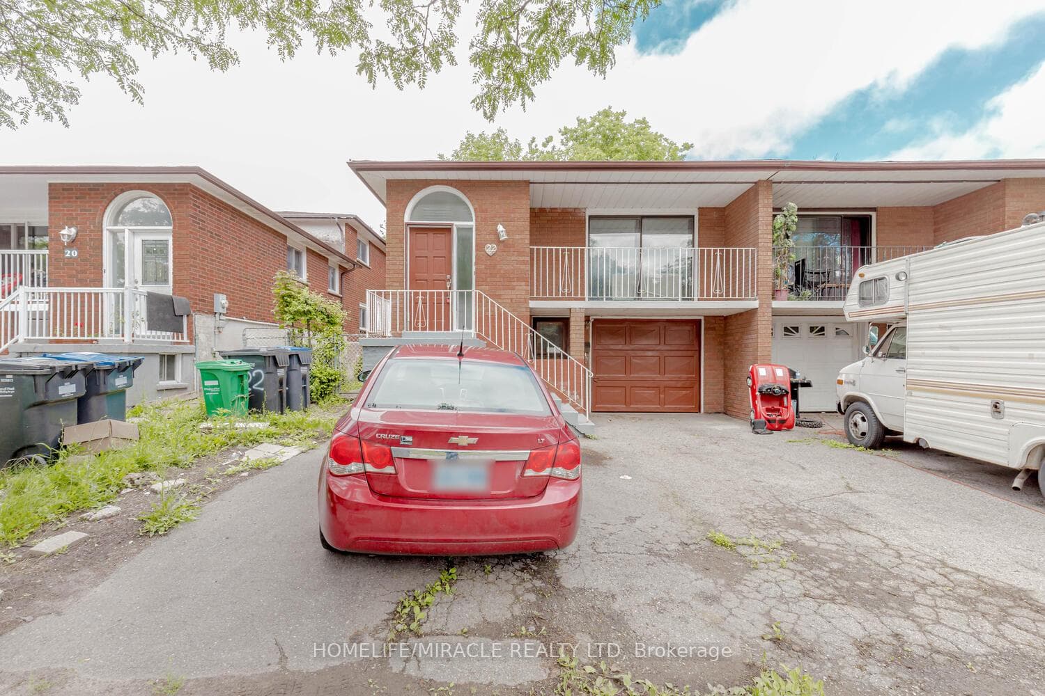 22 Major Oaks Drive photo 2