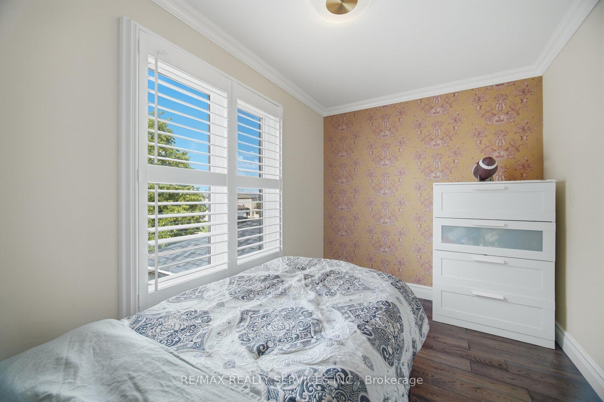 35 Glenmanor Drive photo 32