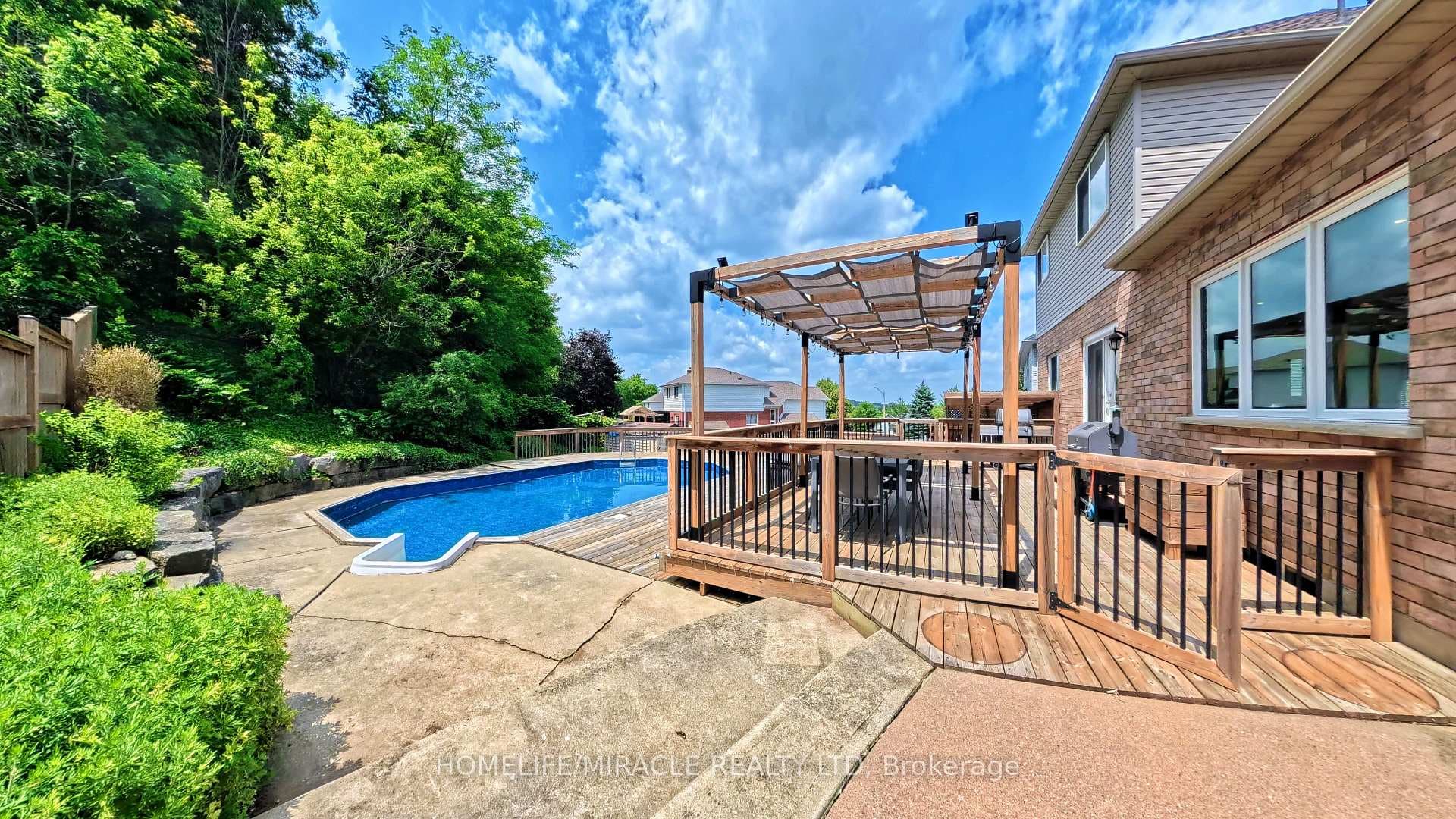 40 Mccormick Drive photo 45