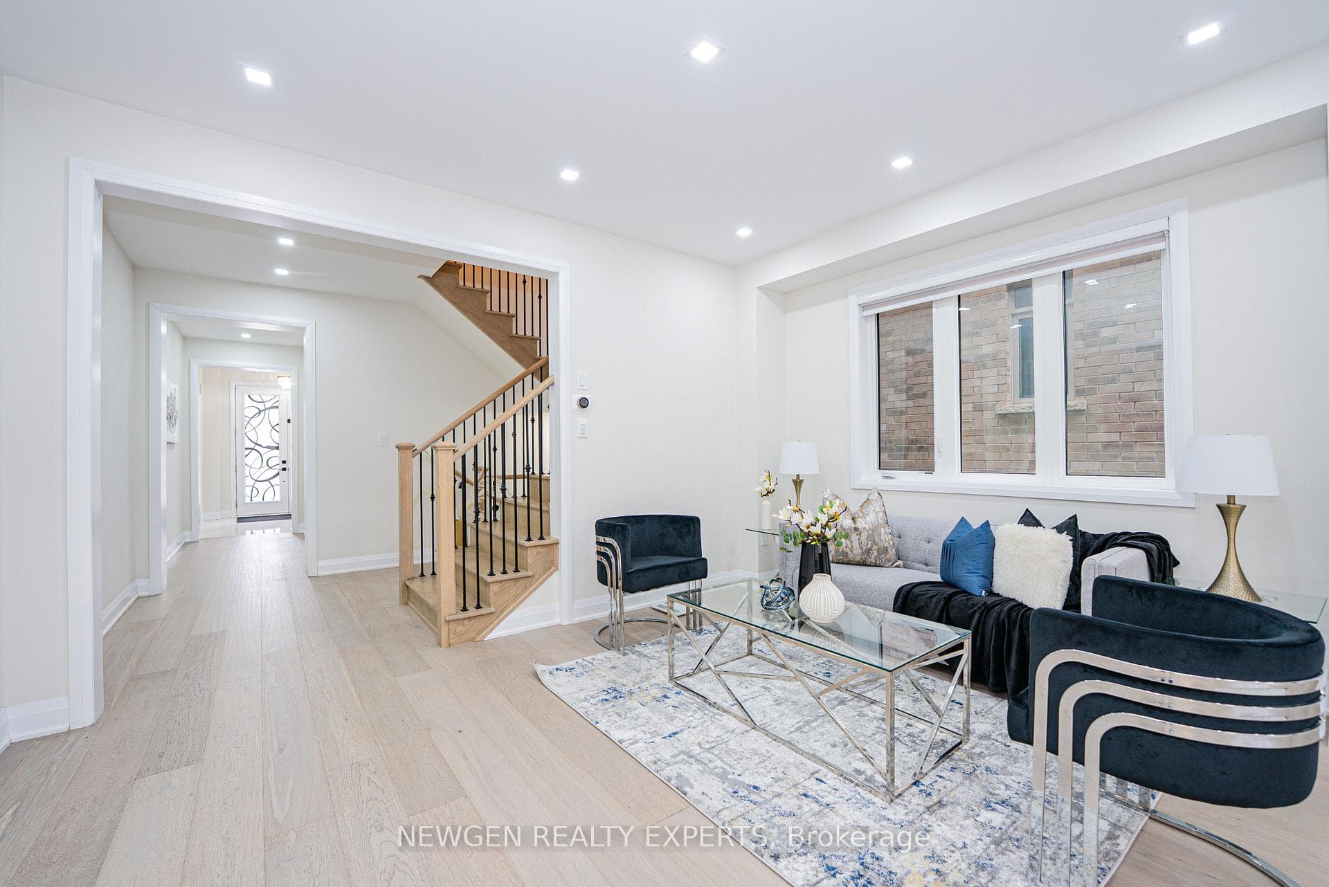 53 Lipscott Drive photo 13