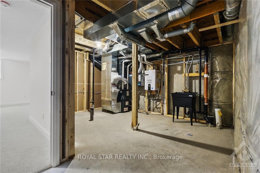 109 SUCCESSION Court photo 28