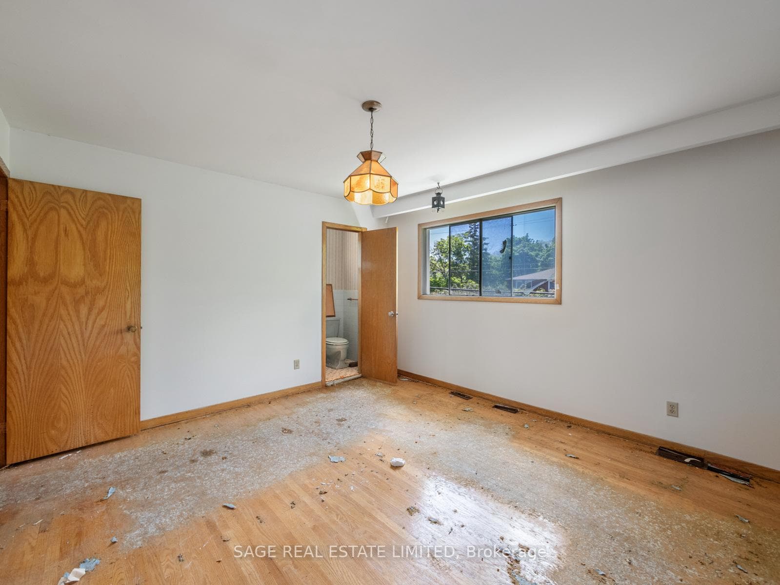 2 Johnson Street photo 16