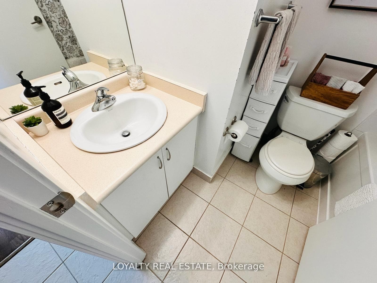 215 Fort York Boulevard Unit 2606 photo 12
