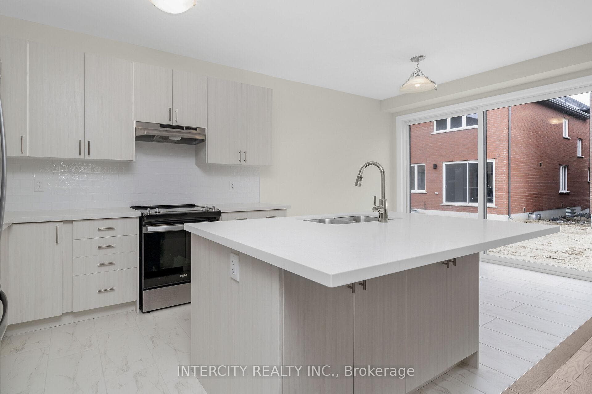 19 Coulterville Drive photo 12