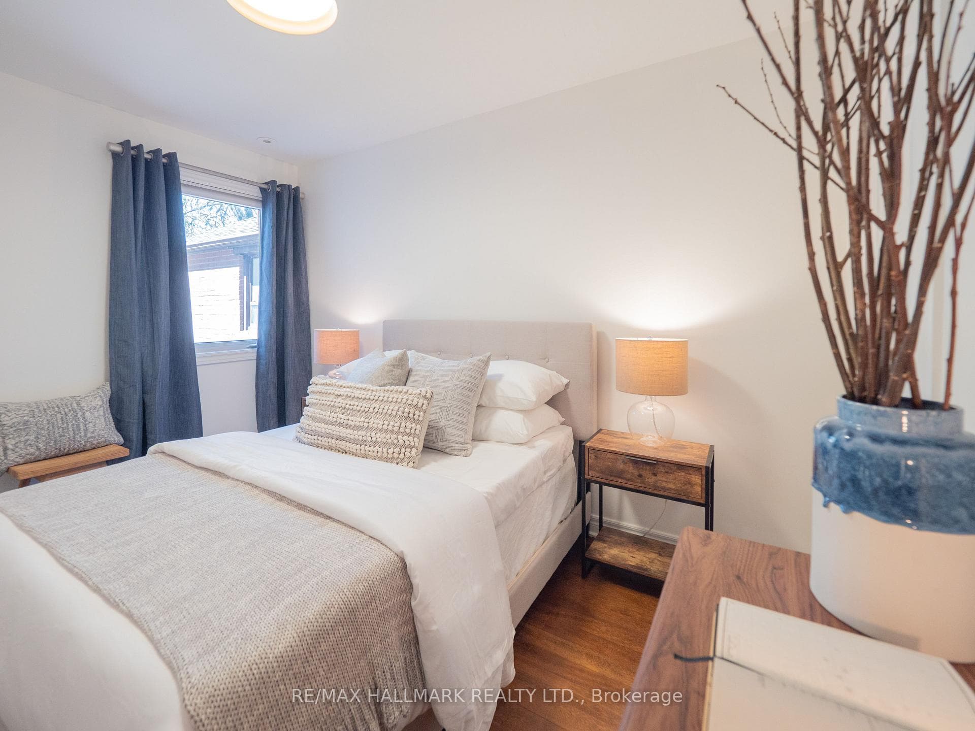 74 Lewis Street photo 21