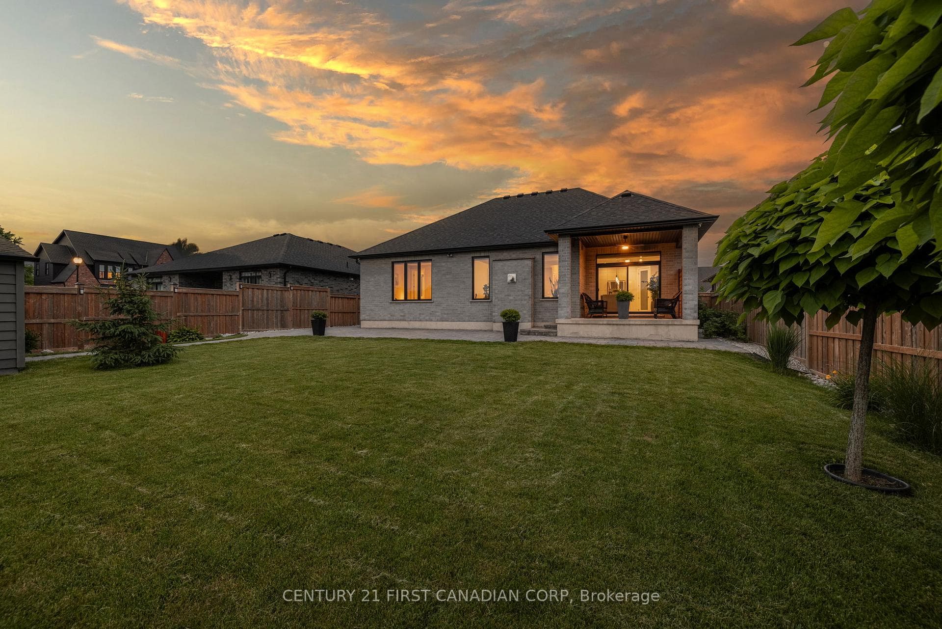 16 Foxborough Place photo 45