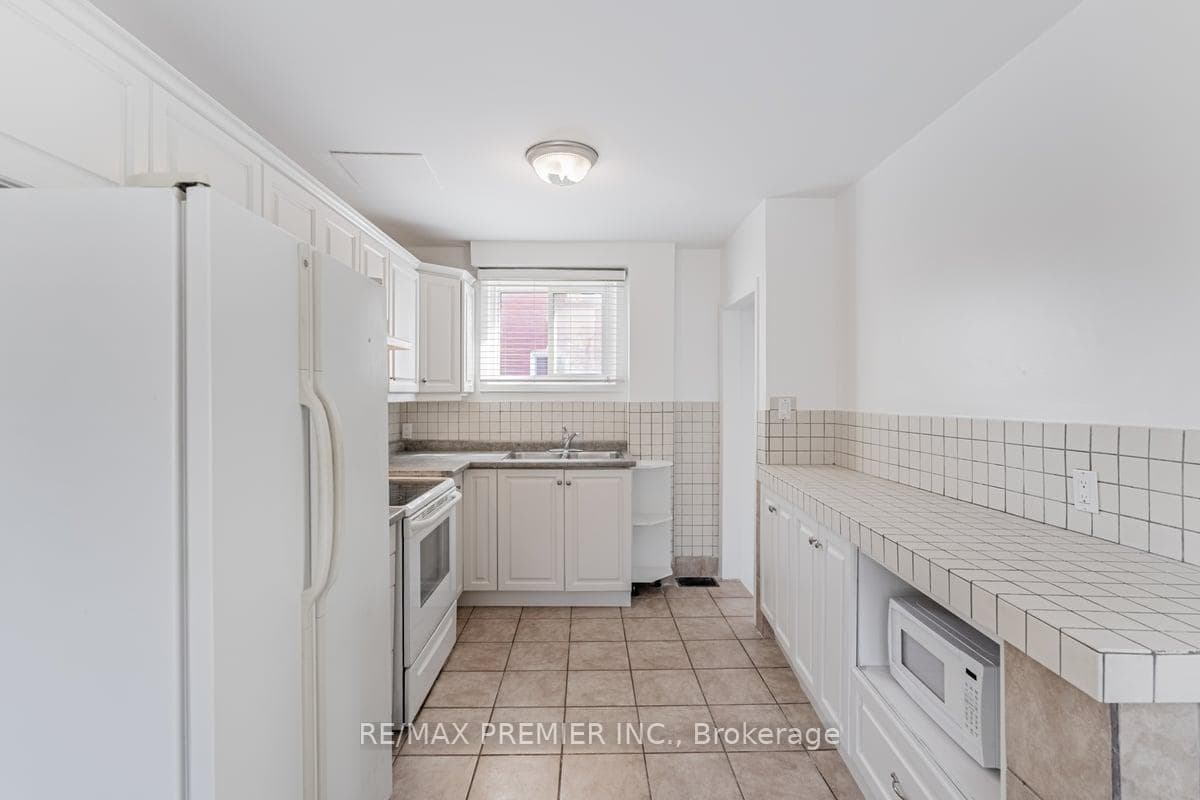 58 Joseph Street Unit Main photo 10