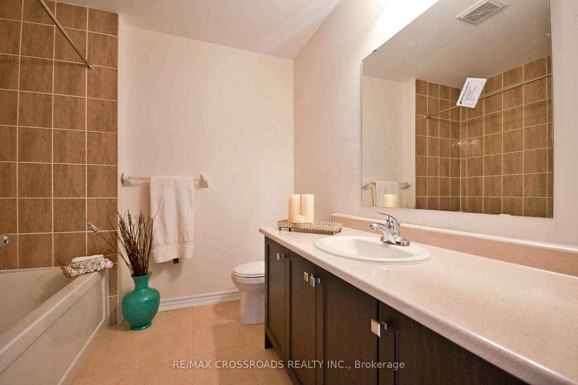 2370 Usman Road photo 17