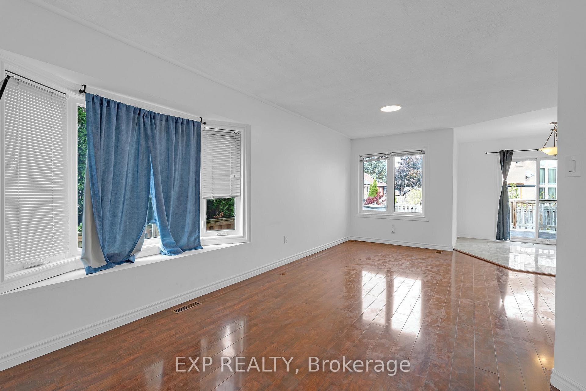 6069 Maple Gate Circle photo 3