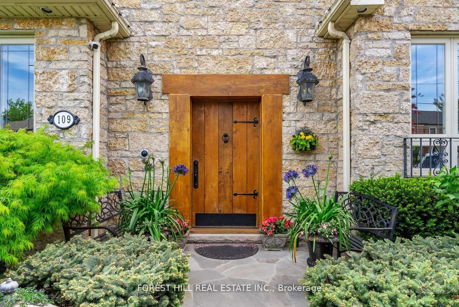 109 Dell Park Avenue photo 4