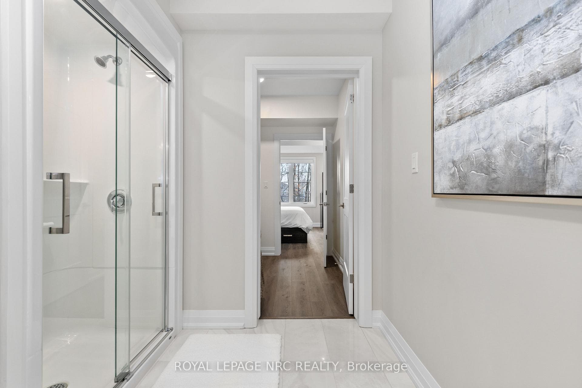Lower Level - Glass walk-in shower