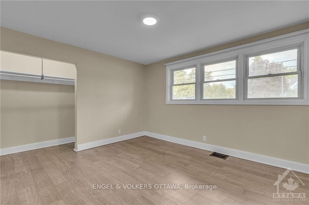 6036 PERTH Street photo 11