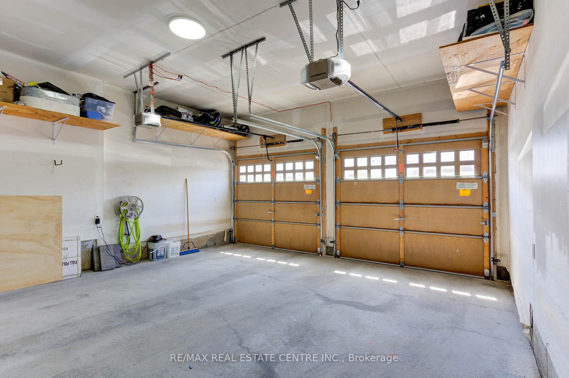 259 Irwin Street photo 23