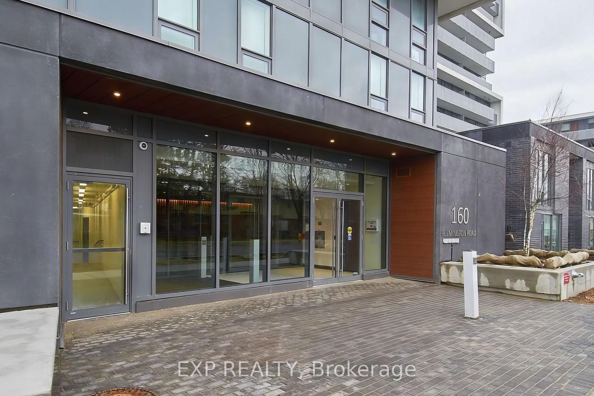 160 Flemington Road Unit 608 photo 3