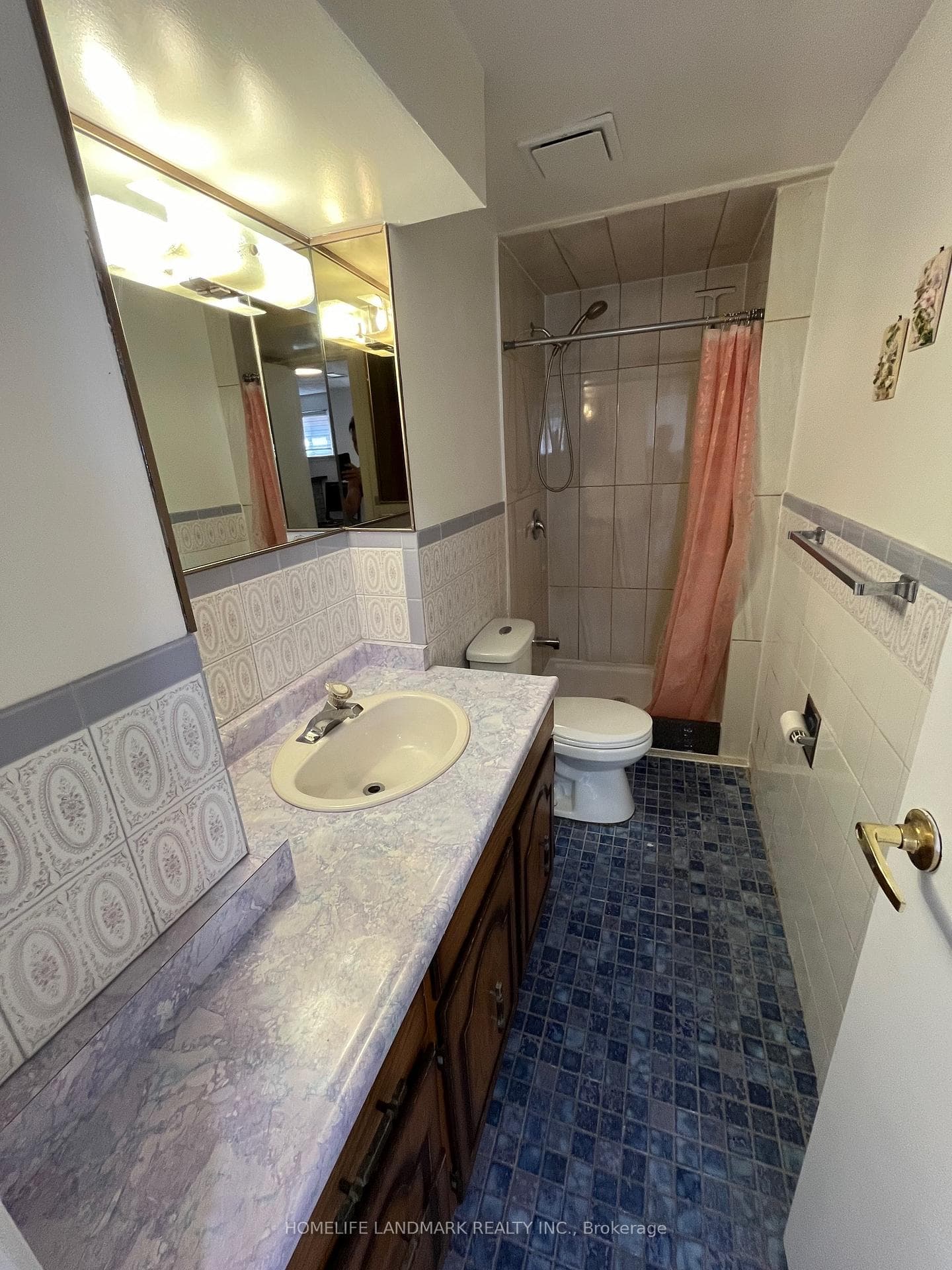 56 Mentor Boulevard Unit Lower photo 12