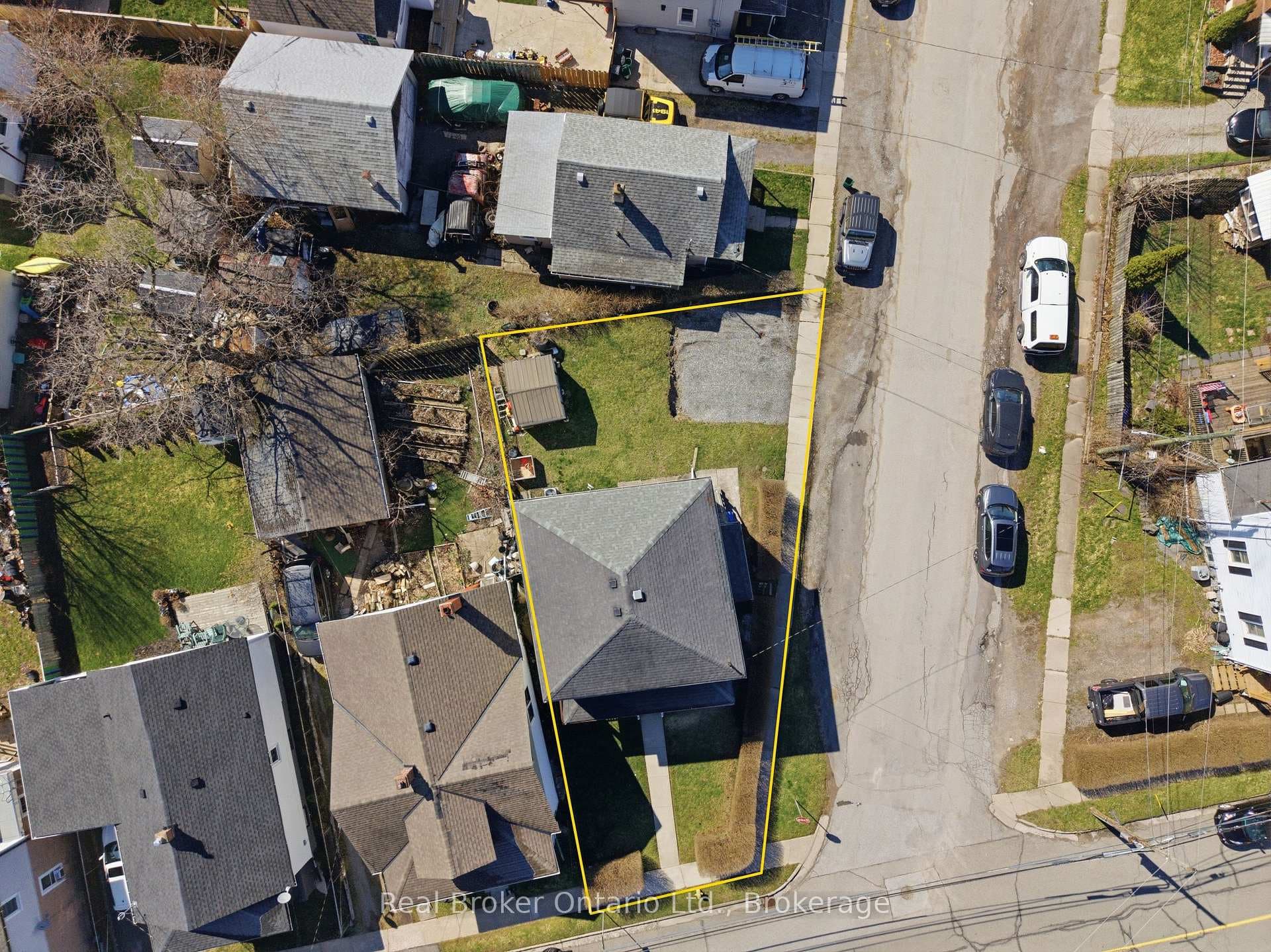 154 Niagara Falls Road photo 40