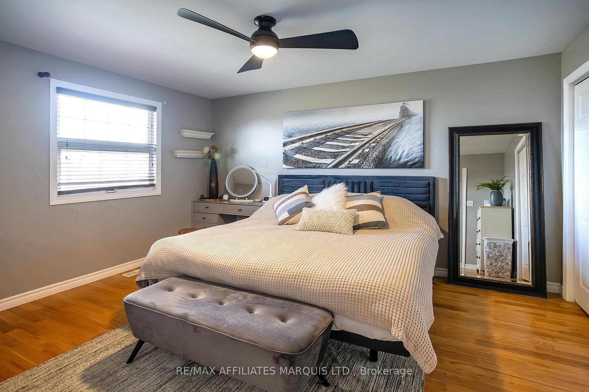 12118 Lakeshore Drive photo 42